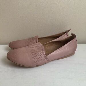 Bueno Katy Dusty Mauve Leather Flats Size 37